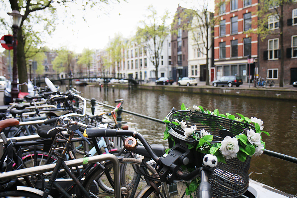 velos-amsterdam-bikes-50