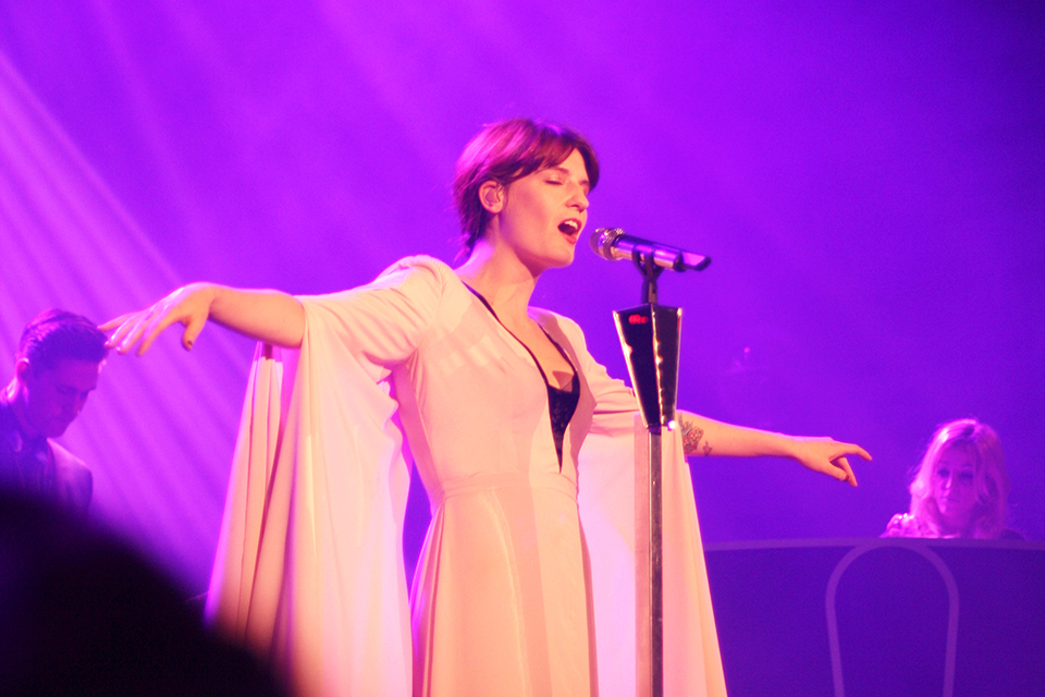 concert-florence-machine-paris-05