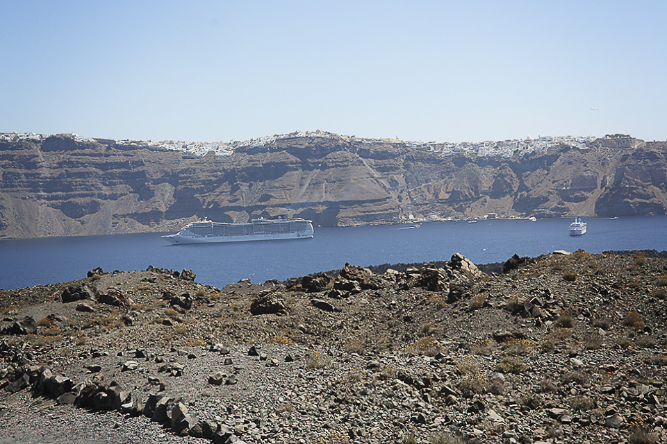 santorin-volcan-nea-kameni-grece-07