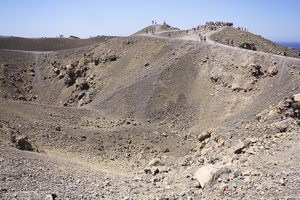 santorin-volcan-nea-kameni-grece-08